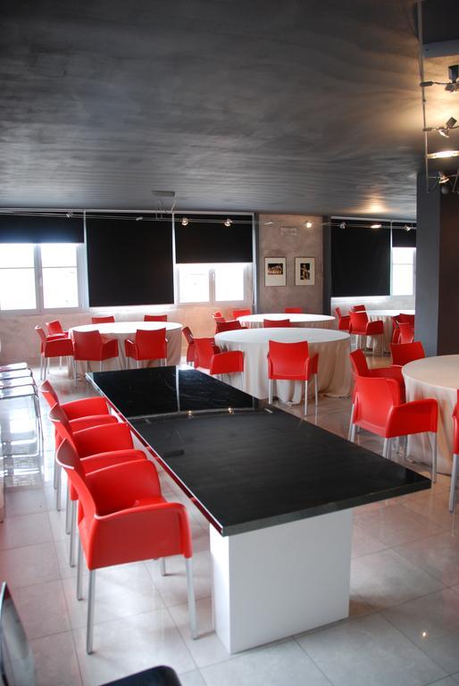 Hotel Metropolis Reggio Emilia Bagian luar foto