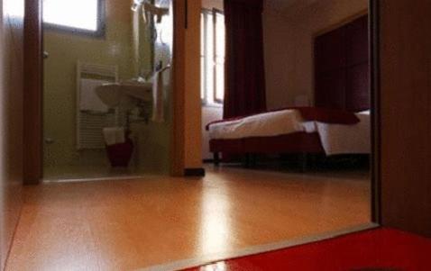Hotel Metropolis Reggio Emilia Bagian luar foto